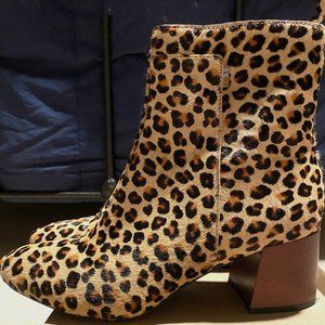 Toms Desert Emmy Leopard Cheetah Women's 9 Booty